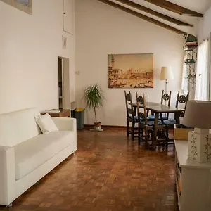Apartment Attic In San Marco