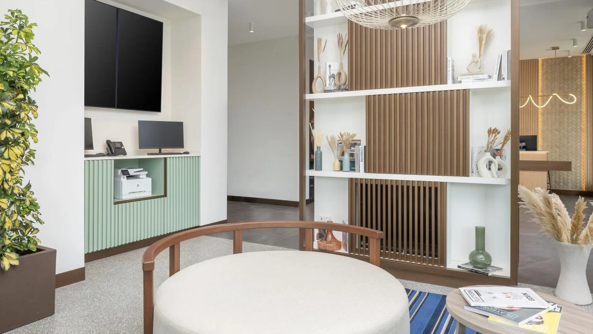 Courtyard By Marriott Milano Linate Hotel