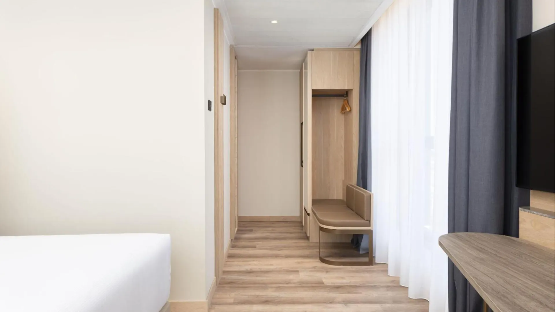 Courtyard By Marriott Milano Linate Hotel