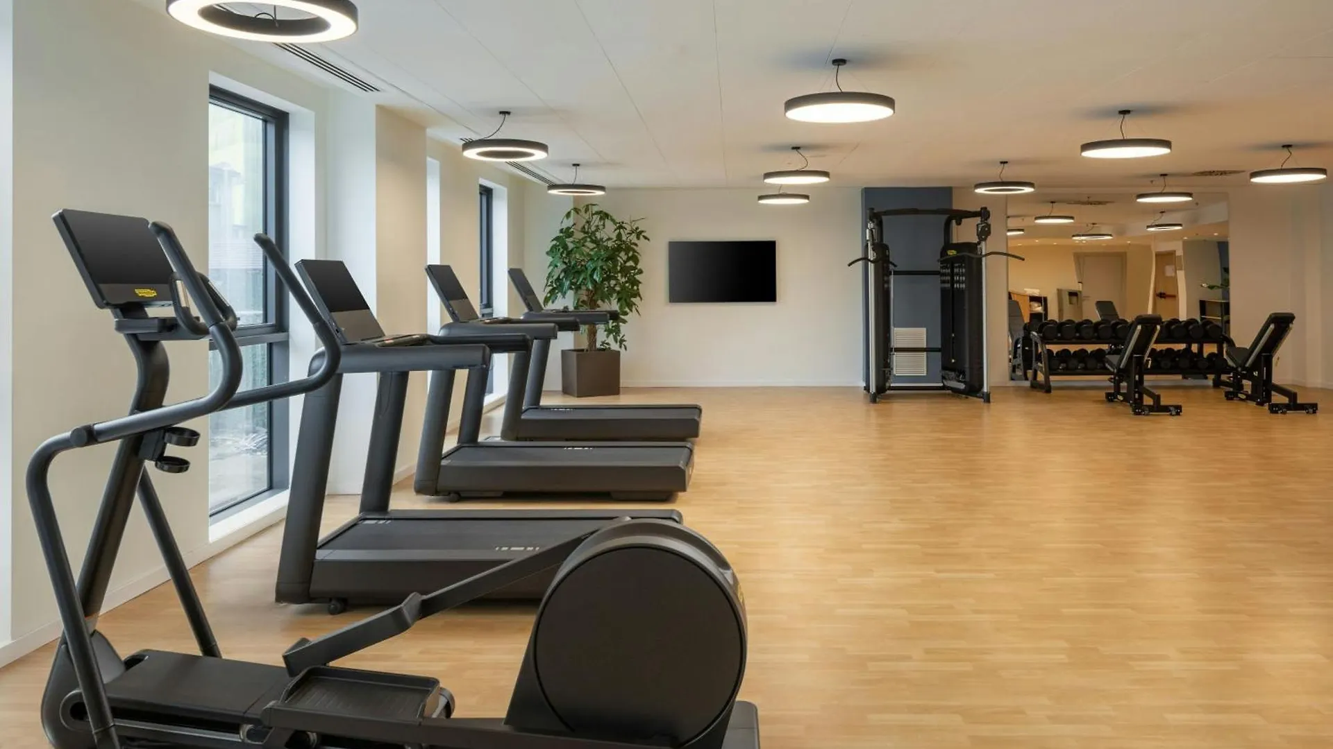Courtyard By Marriott Milano Linate Hotel
