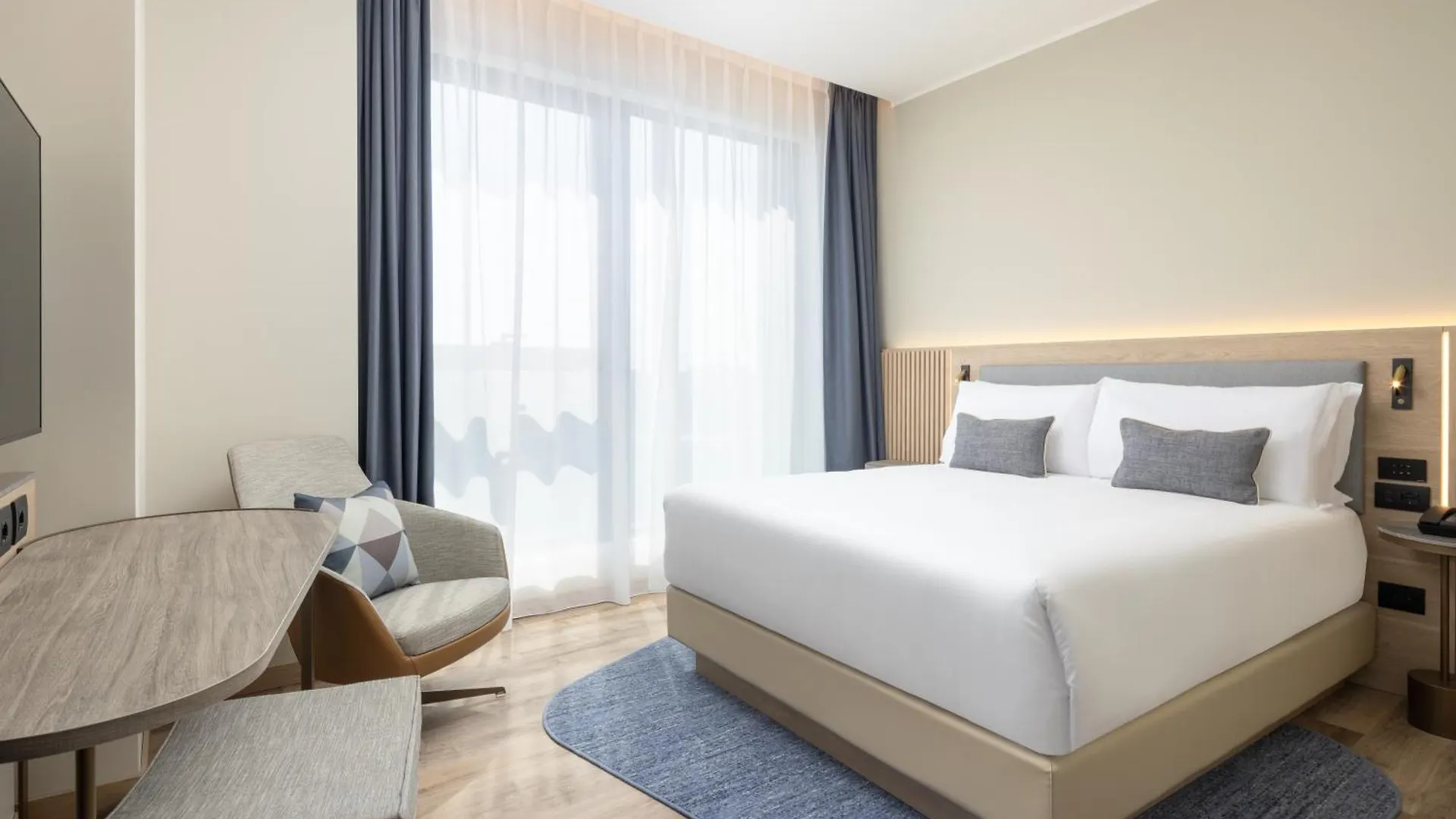 Courtyard By Marriott Milano Linate Ξενοδοχείο